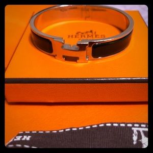 Hermes H clic bracelet. Black and silver GM size